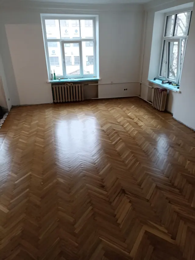 Parketa grīdas slīpēšana un lakošana