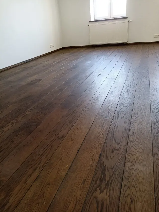Parketa grīdas slīpēšana un lakošana